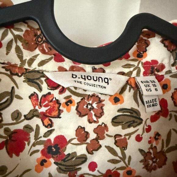 b.young floral top/blouse - Picture 5 of 6